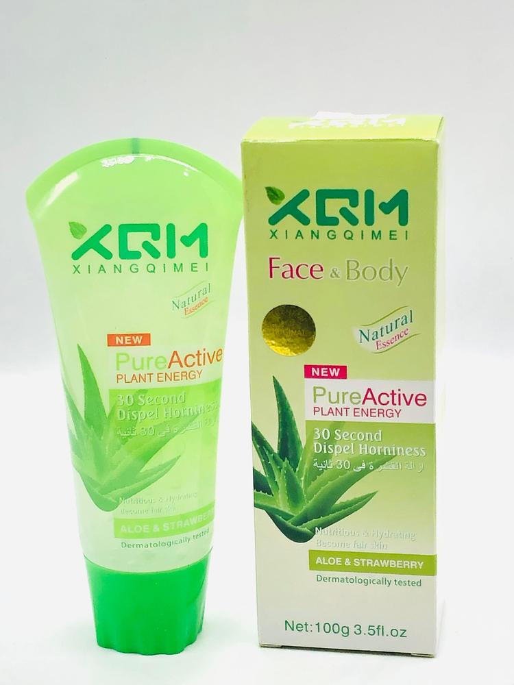 XQM Aloe & Strawberry  Face Body Scrubbing Gel