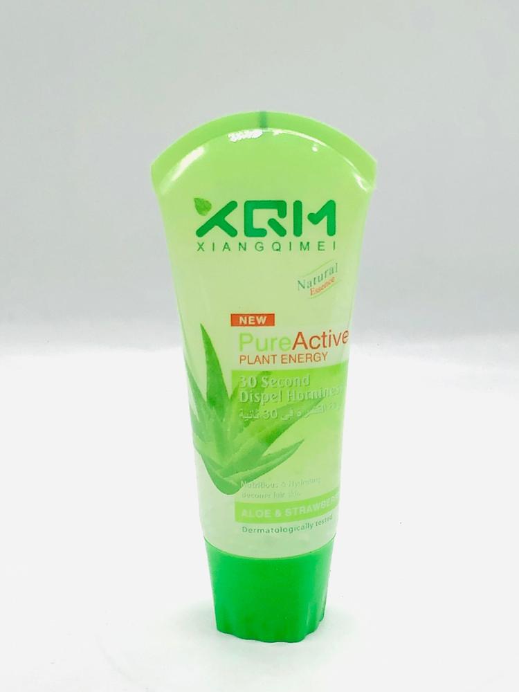 XQM Aloe & Strawberry  Face Body Scrubbing Gel