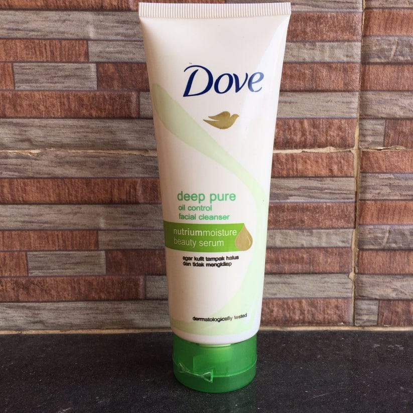 Dove Deep Pure Oil control facial cleanser 100g